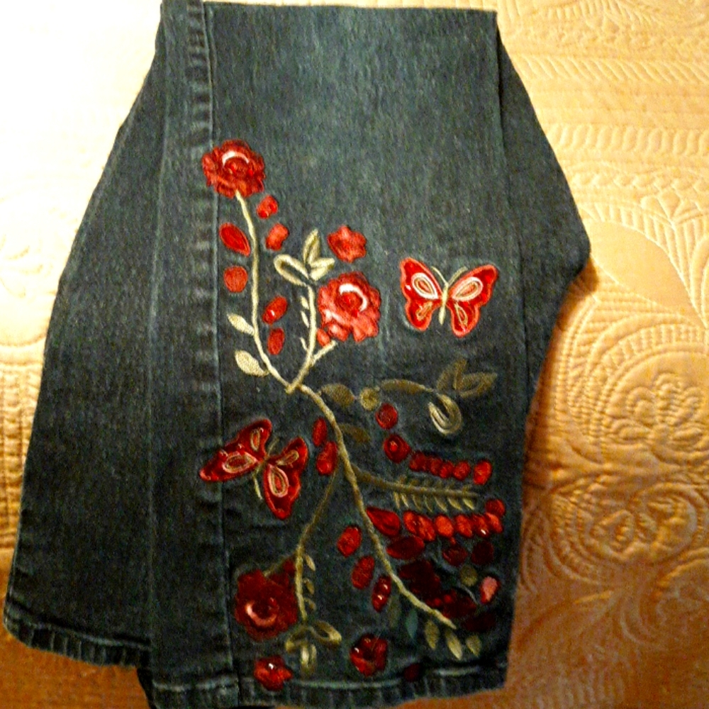 Jeans - Picture 3 of 16